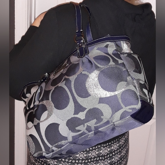 Coach Blue/Grey Optic Signature Jacquard and Patent Leather Tote - Picture 6 of 14